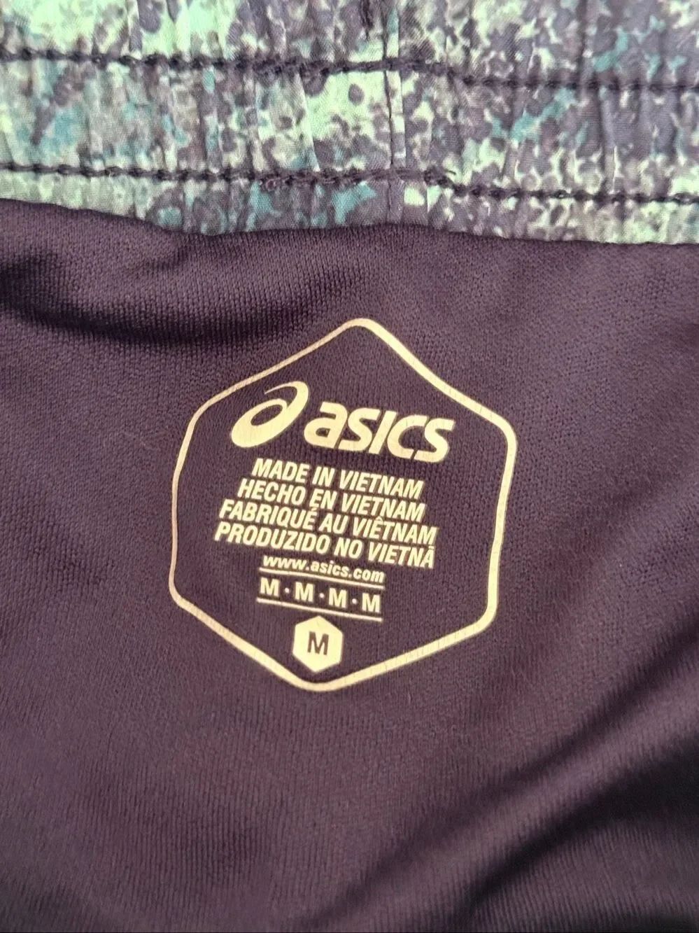 Ascis Shorts - Picture 3 of 4